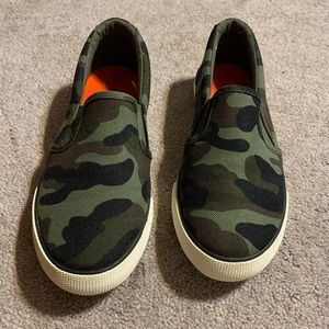 camo shoes